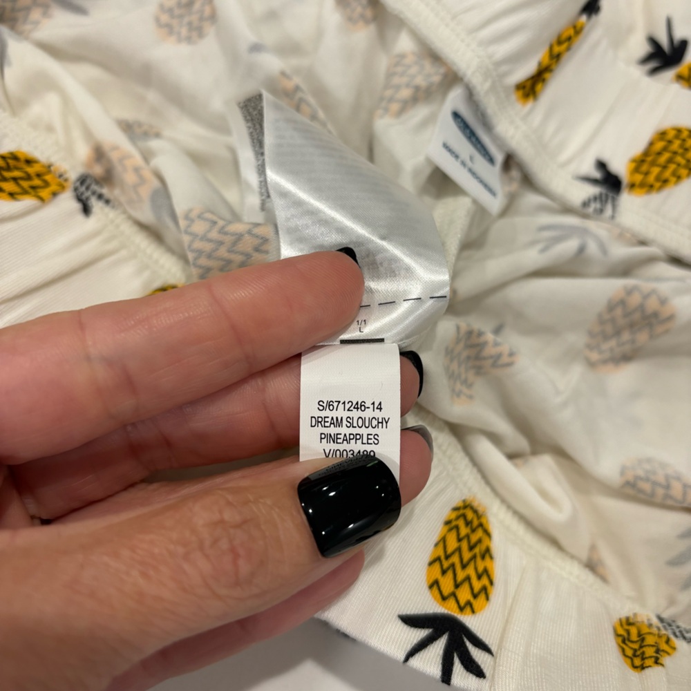 Old Navy pajama Mid-Rise Sunday Sleep Ultra-Soft Pajama Pants Pineapples Size L - Picture 4 of 10